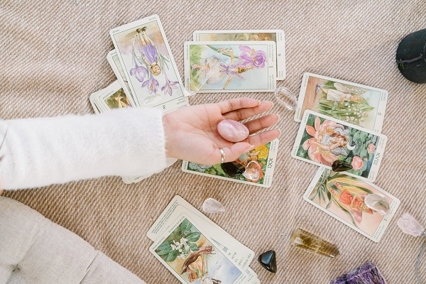 uklanjanje negativne energije, ljubavni tarot, tarot za posao, tarot majstor, tarot, tarot karte, astrologija, gatanje proricanje, srodna duša, podudarnost partnera u vezi